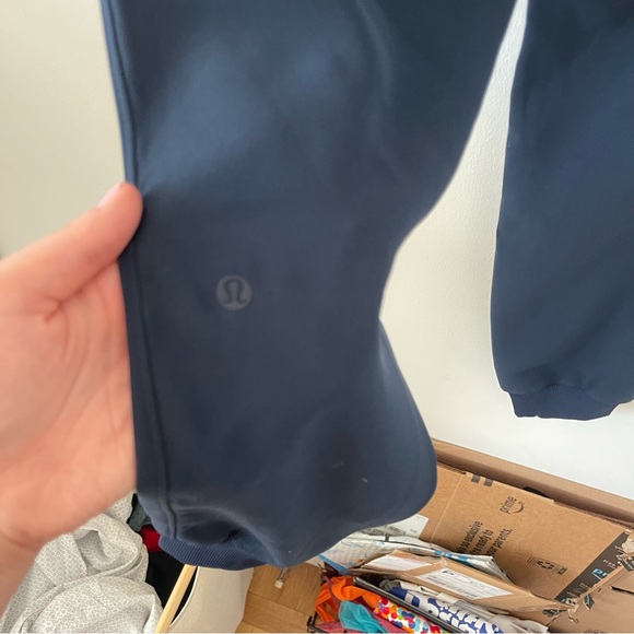 Lululemon On The Fly Jogger- True Navy - Picture 7 of 9
